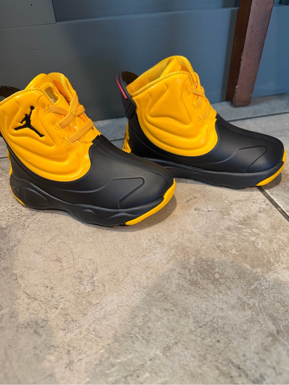 Jordan Drip 23 University Gold Rainboots
